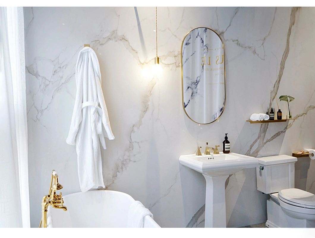 Kundenspezifischer einseitiger Make-up-Glas-Oval-Badezimmer-Wandspiegel aus Metall