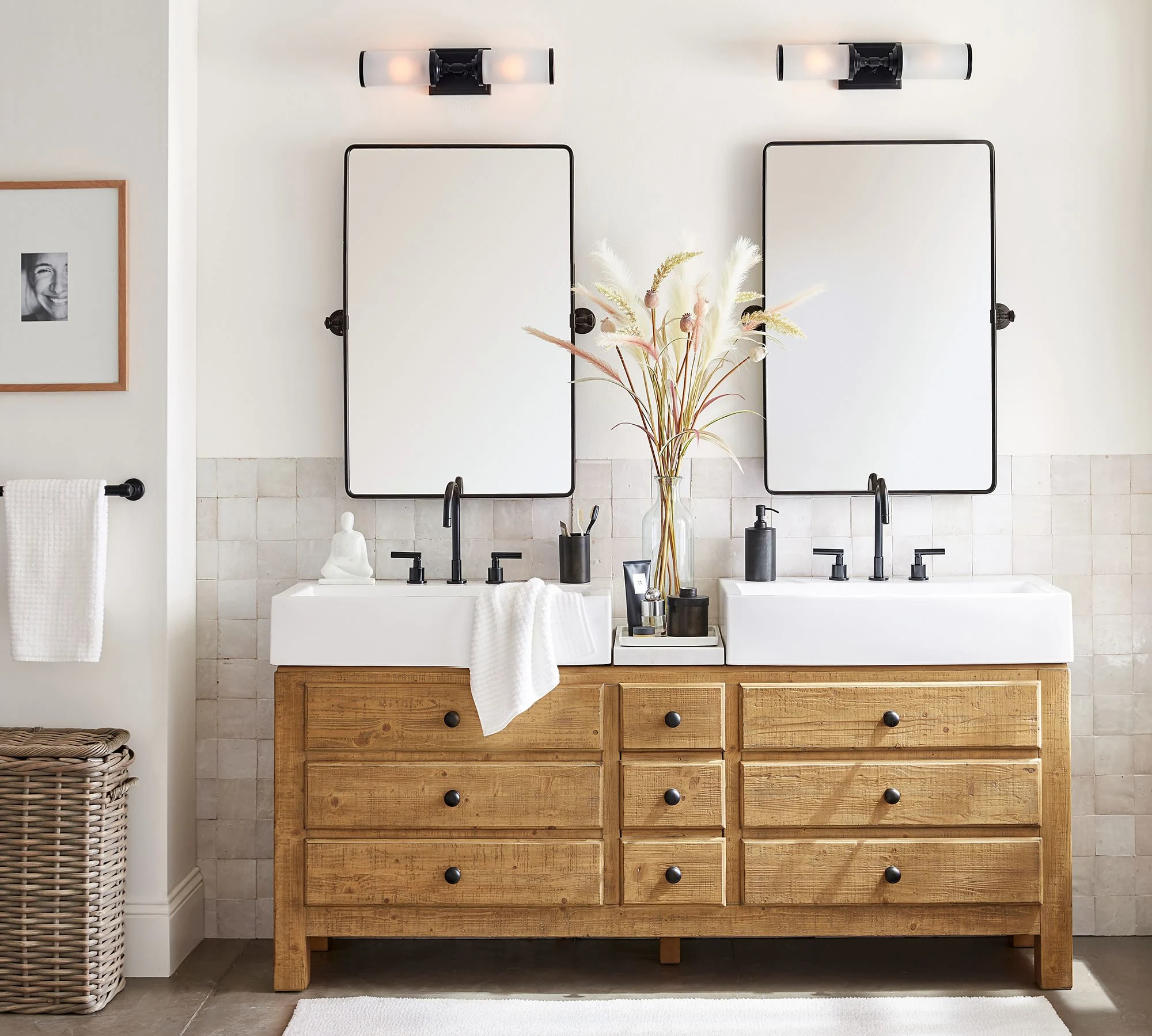 Günstiger moderner Schminktisch, Doppelspiegel und Doppelwaschbecken, Badezimmerschrank, Luxus-Badezimmer-Eitelkeit